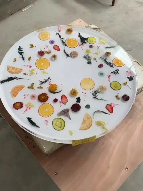 Premium.Epoxy Resin Flower Table featuring Whrite epoxy resin product FL002